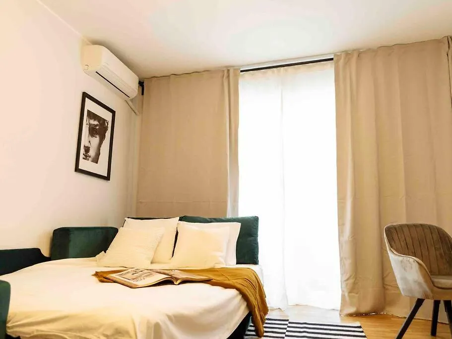 בוקרשט Sunny Large Flat - Top Location - Charming Balcony