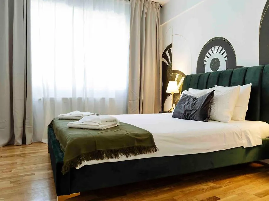 בוקרשט Sunny Large Flat - Top Location - Charming Balcony