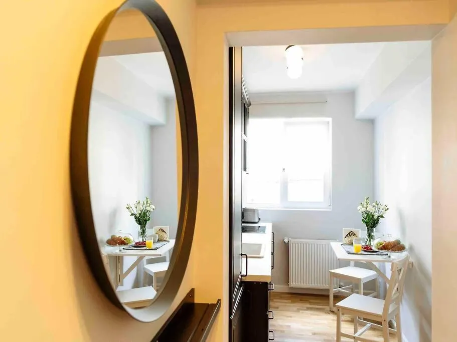 בוקרשט Sunny Large Flat - Top Location - Charming Balcony