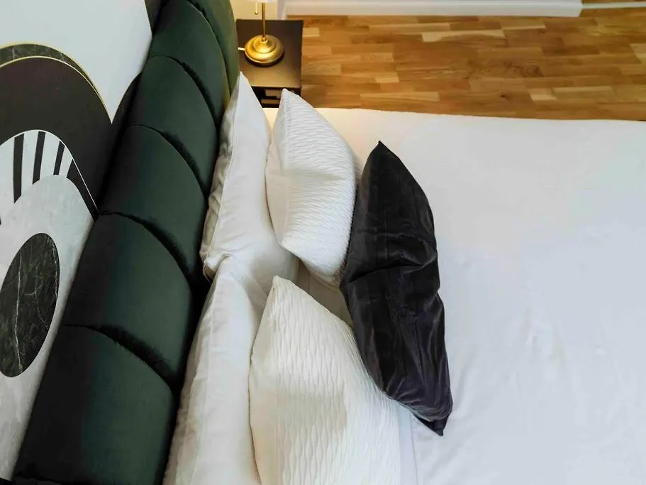 Sunny Large Flat - Top Location - Charming Balcony Bukareszt Rumunia
