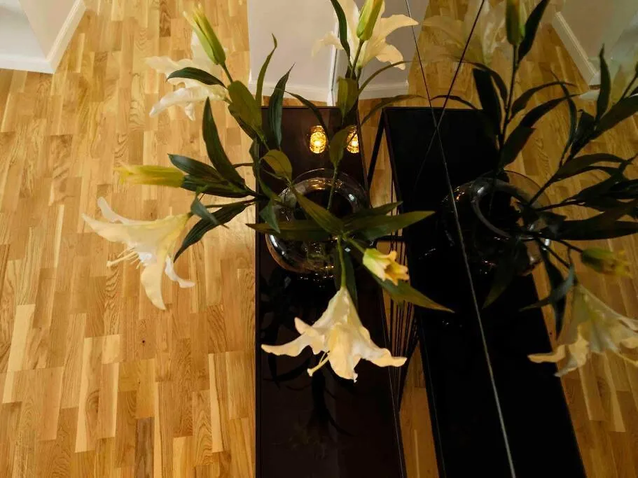 Sunny Large Flat - Top Location - Charming Balcony Бухарест Румыния