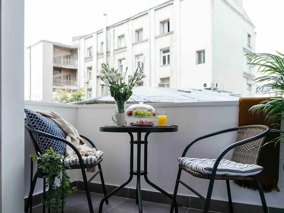 Апартаменты Sunny Large Flat - Top Location - Charming Balcony Бухарест