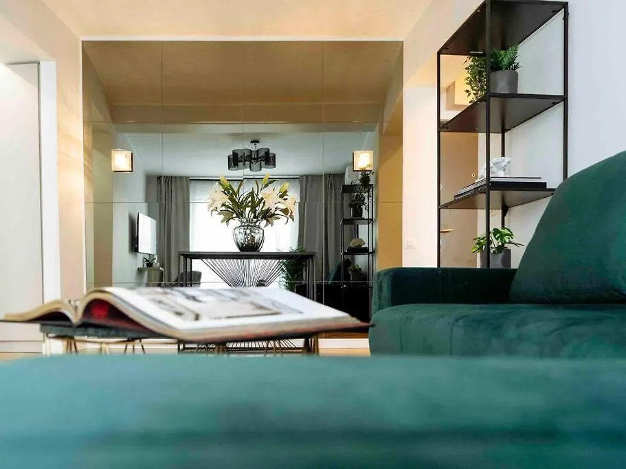 Апартаменты Sunny Large Flat - Top Location - Charming Balcony Бухарест